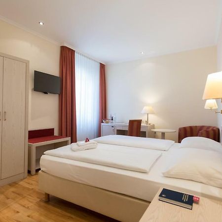 Martas Hotel Albrechtshof Berlino Esterno foto