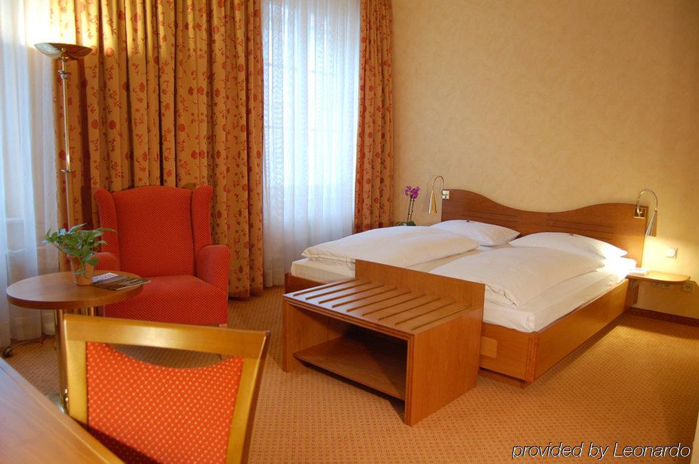 Martas Hotel Albrechtshof Berlino Camera foto