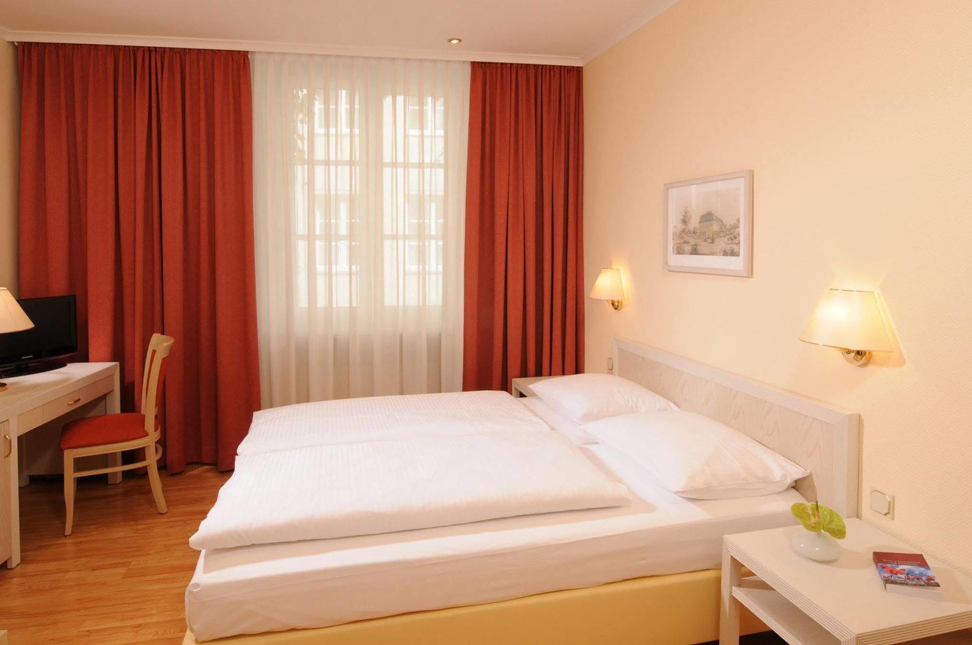 Martas Hotel Albrechtshof Berlino Esterno foto